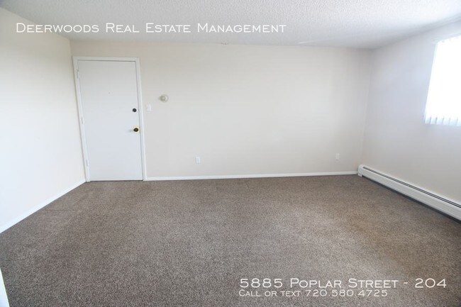 Building Photo - 5885 Poplar St