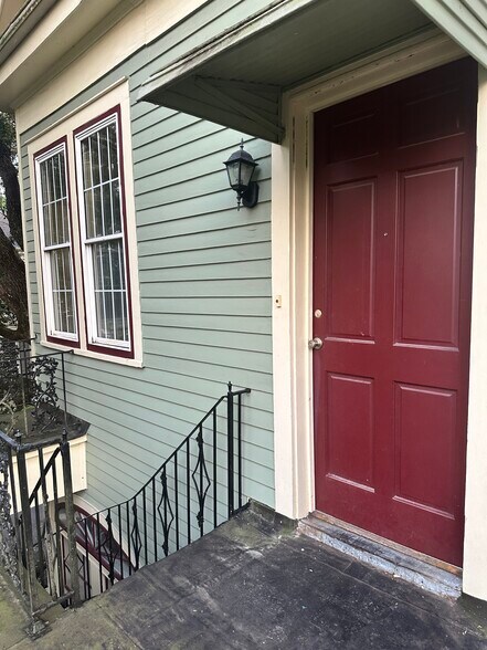 Welcome to 7800 Jeannette - 7800 Jeannette St