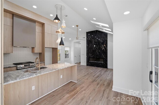 Building Photo - 1840 Merriman Ave