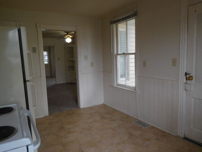 Building Photo - 147-149 N. Potomac Street