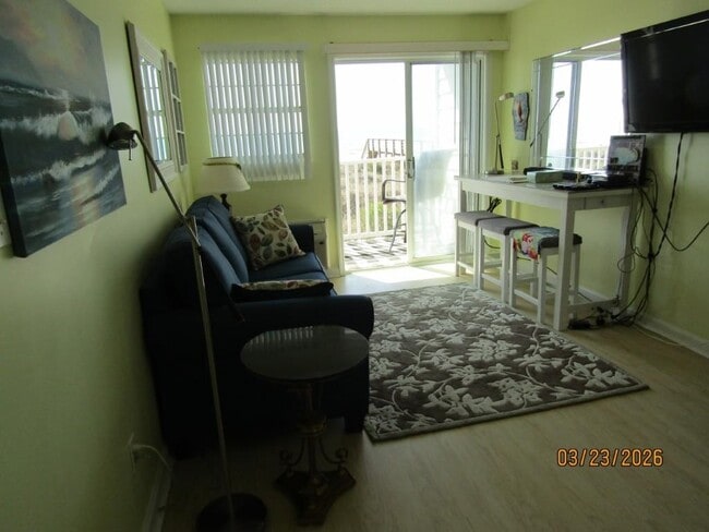 Building Photo - 909 S Ocean Blvd