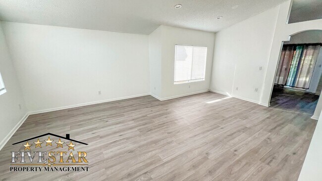 Building Photo - House for Rent on 4605 Mt. Vernon Avenue