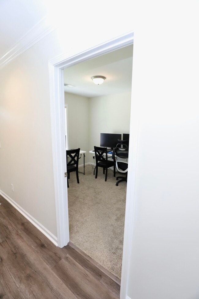 Building Photo - 17 Carriagebrook Cir