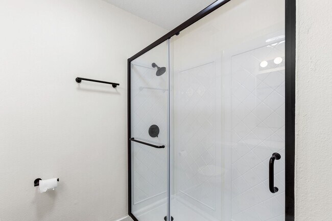 Building Photo - Immaculately Improved 2 Bedroom / 1 Bathroom Duplex & Immediately Available! - 50% Off One Full M...