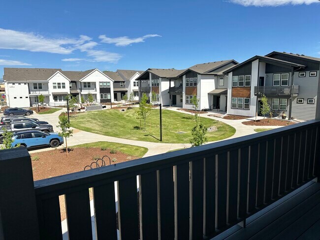 Building Photo - 2710 Barnstormer St