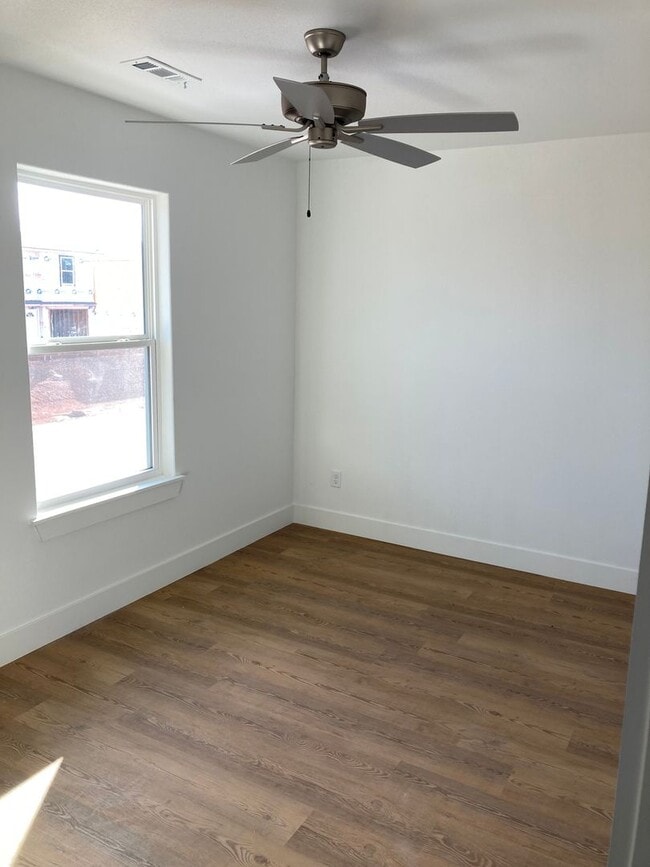 Building Photo - 1210 Nedra Dr