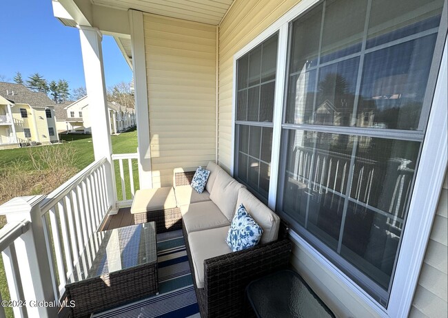 Building Photo - 41 Cornerstone Dr