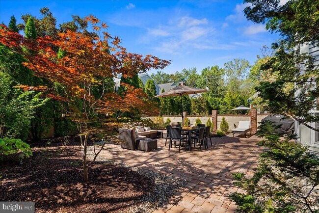 Building Photo - 9 Cromwell Ct