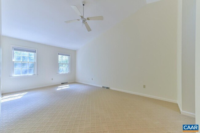 Building Photo - 1012 Wildmere Pl