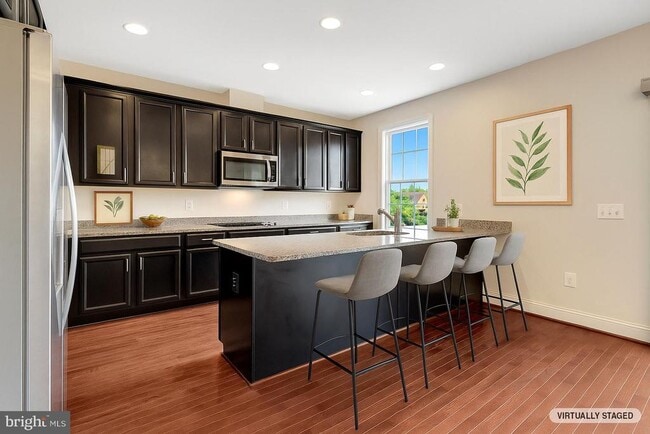 Building Photo - 8854 Orchard Ln