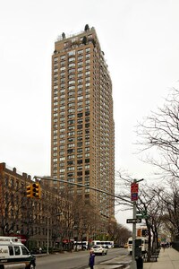 Building Photo - The Barclay