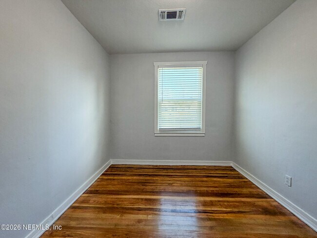 Building Photo - 1368 Rensselaer Ave