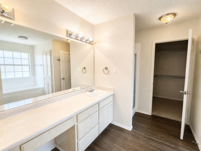 Building Photo - 4302 Pinon Ridge Dr