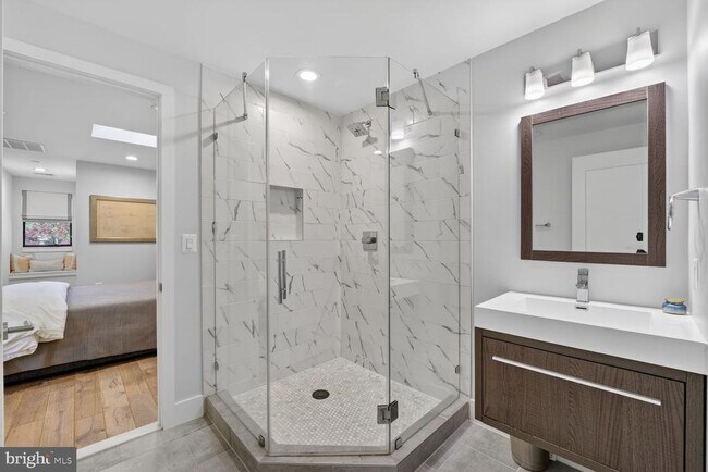 Building Photo - 5310 Dorsett Pl NW