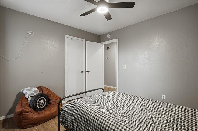 Building Photo - 10316 Glascow Dr