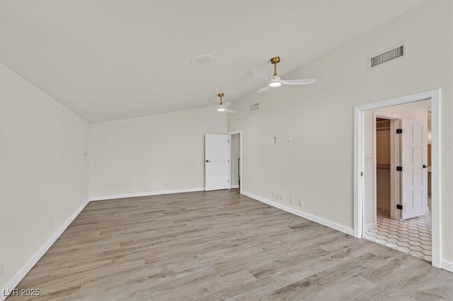 Building Photo - 3328 Plaza Del Paz