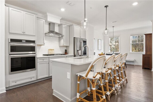 Building Photo - 6529 Beacon Dr