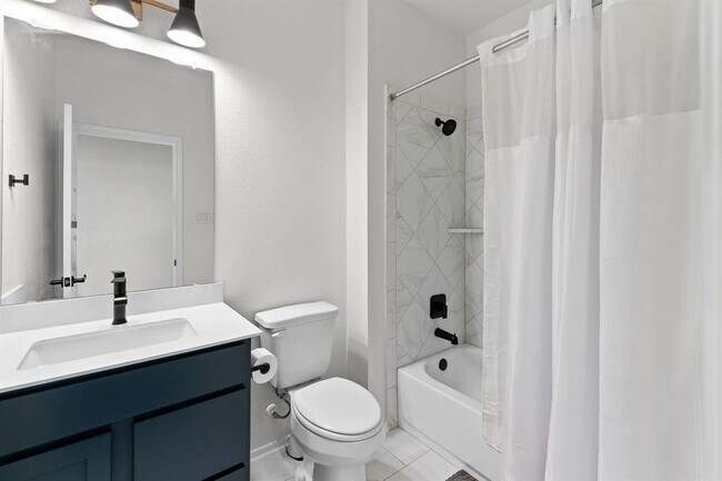 Building Photo - 1705 Tin Can Trl