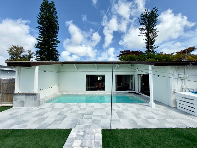 Building Photo - 210 Ocean Pkwy