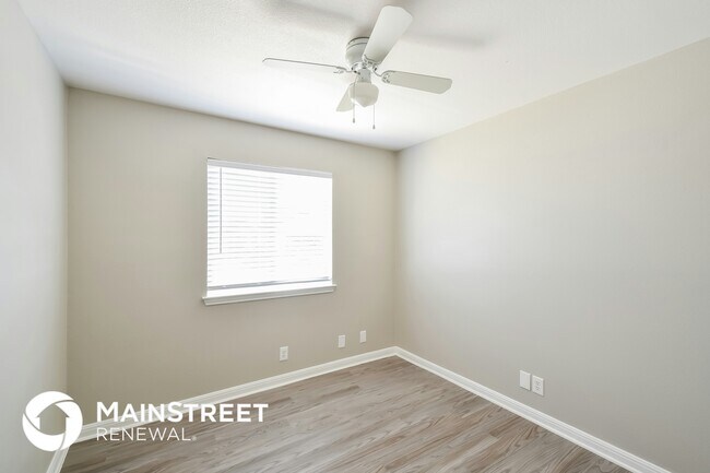 Building Photo - 8514 Whitebrush