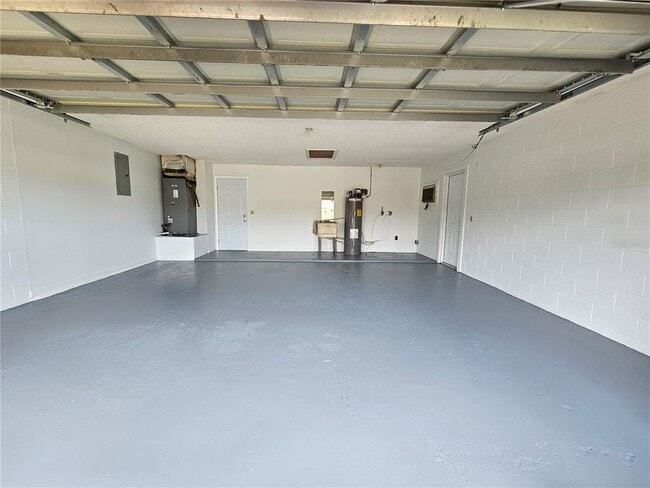 Building Photo - 6623 Swyear Ct