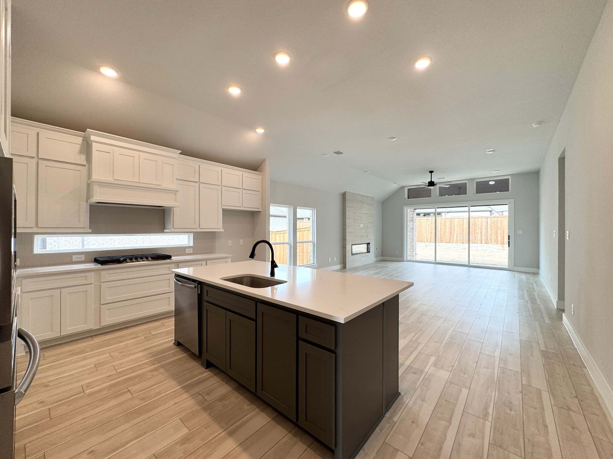 Building Photo - 6113 Tahoe Winds Dr