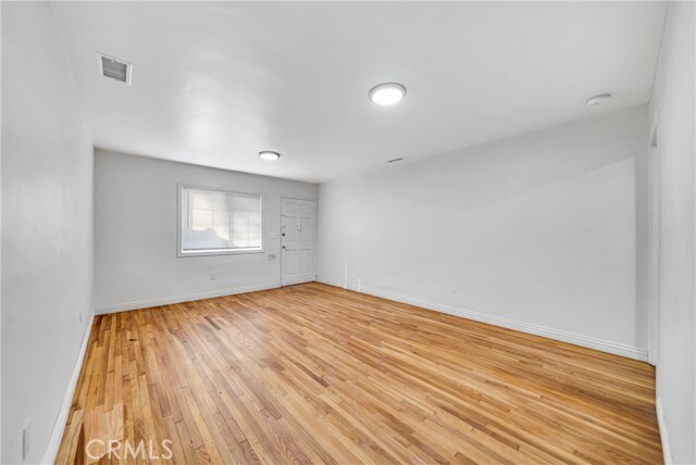 Building Photo - 14233 Sylvan St