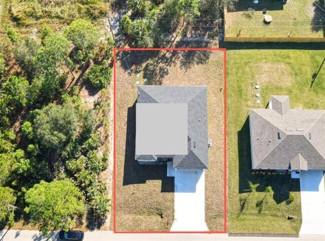 Building Photo - 410 Flat River St SW