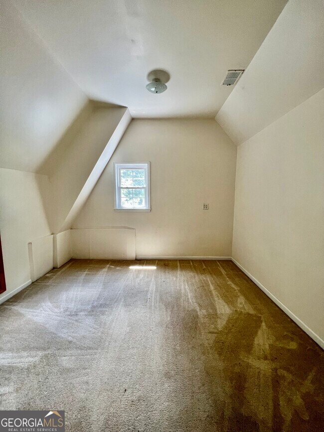 Building Photo - 112 Cherry Ln