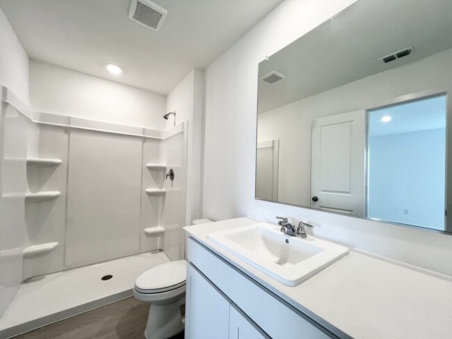 Building Photo - New Build in the Lovely Rosemary Ridge Subdivision