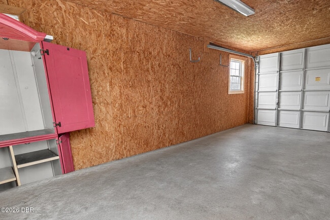 Building Photo - 398 Golf Blvd