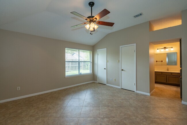 Building Photo - 12034 Paddock Way