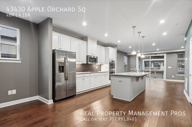 Building Photo - 43430 Apple Orch Sq