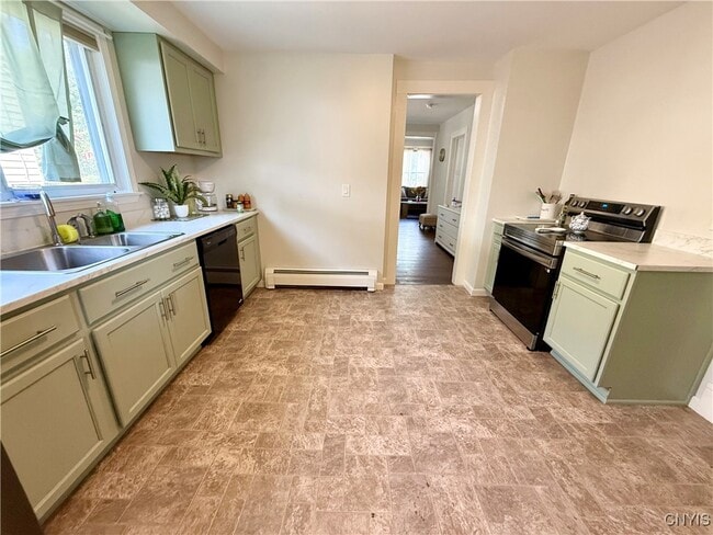 Building Photo - 213 N Seward Ave