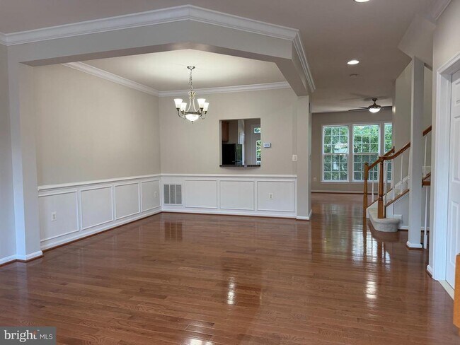 Building Photo - 5669 Faircloth Ct