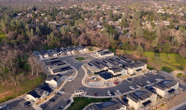 Building Photo - Newly built homes with City of Redding solar!