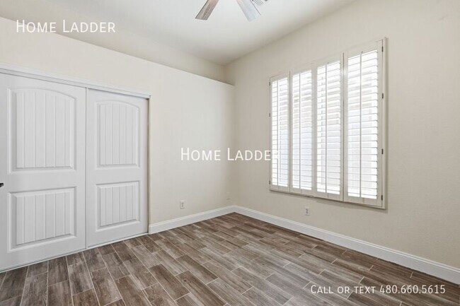 Building Photo - 5080 S McClelland Dr