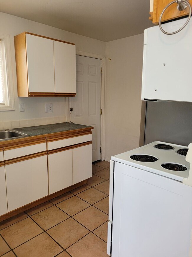 Building Photo - 1/2 OFF JUNE RENT - House in Ephrata