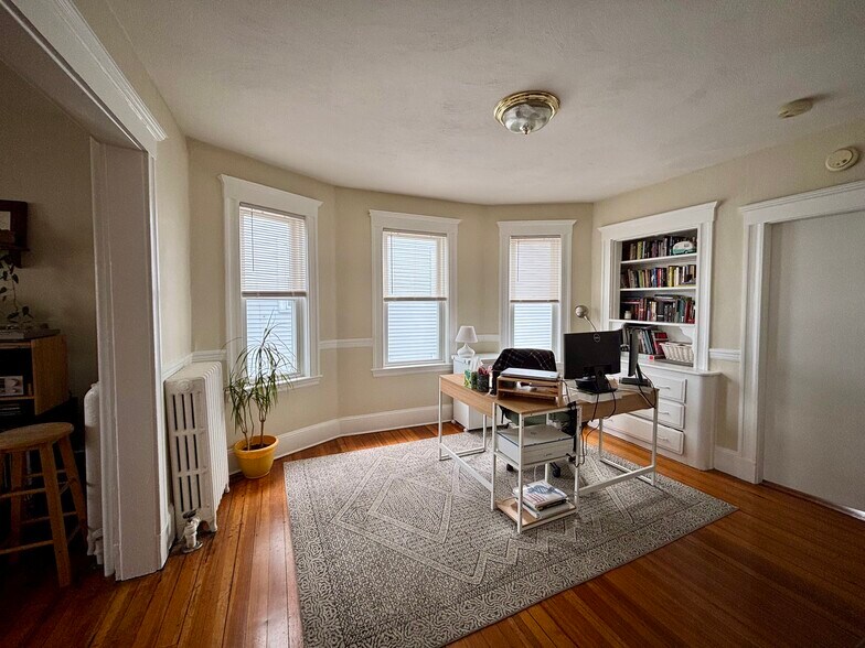 Building Photo - 100 Conwell Ave