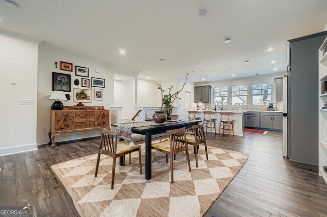 Building Photo - 568 Avondale Pk Cir