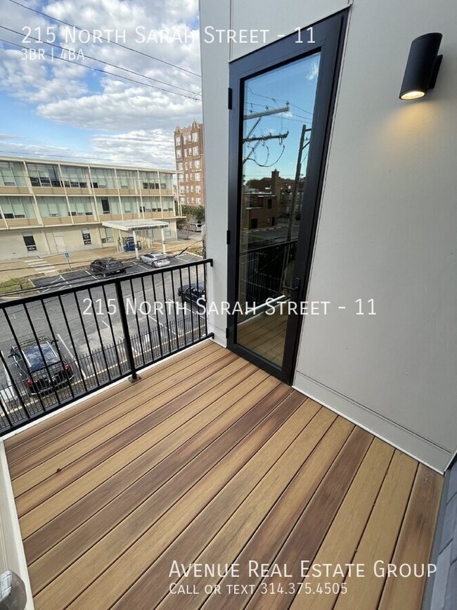 Building Photo - 215 N Sarah St