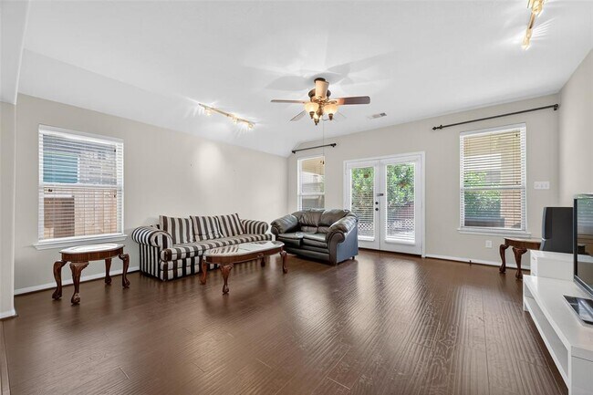 Building Photo - 15918 Keystone Ridge Ln