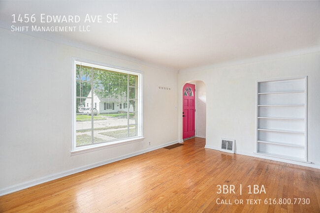 Building Photo - 1456 Edward Ave SE