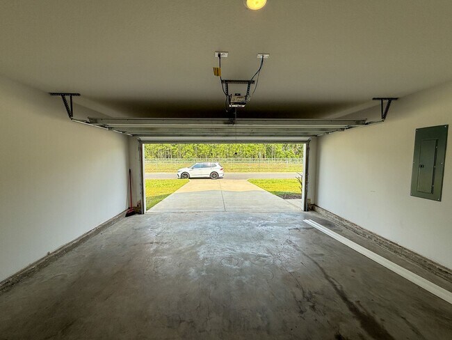 Building Photo - 4615 Carlstrom Ln