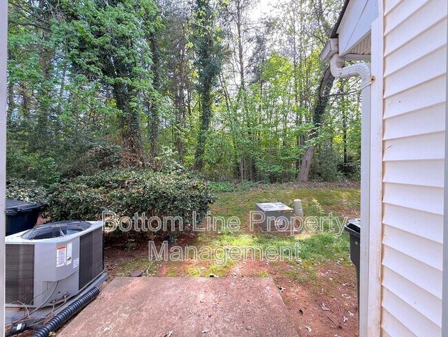 Building Photo - 6330 Windsor Gate Ln