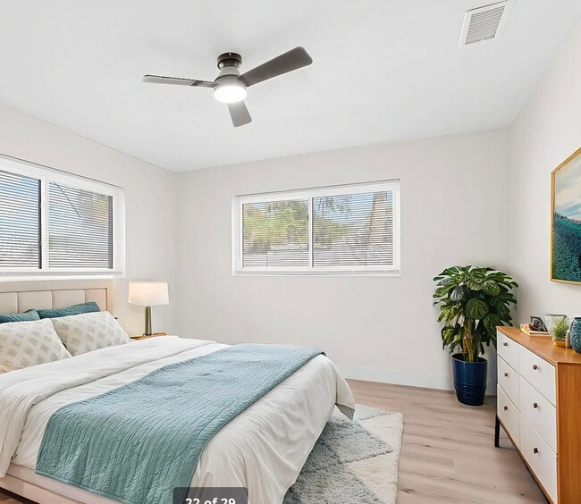 Building Photo - 420 Cinnamon Dr