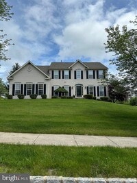 Building Photo - 1891 Sycamore Dr