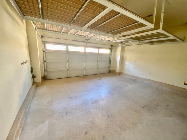 Building Photo - 11267 Carmel Creek Rd