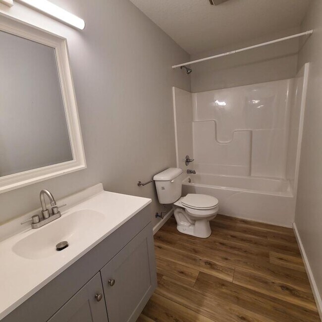 Building Photo - 2503 S Hanna St