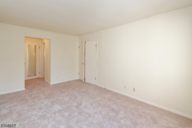 Building Photo - 87 Mayfield Rd